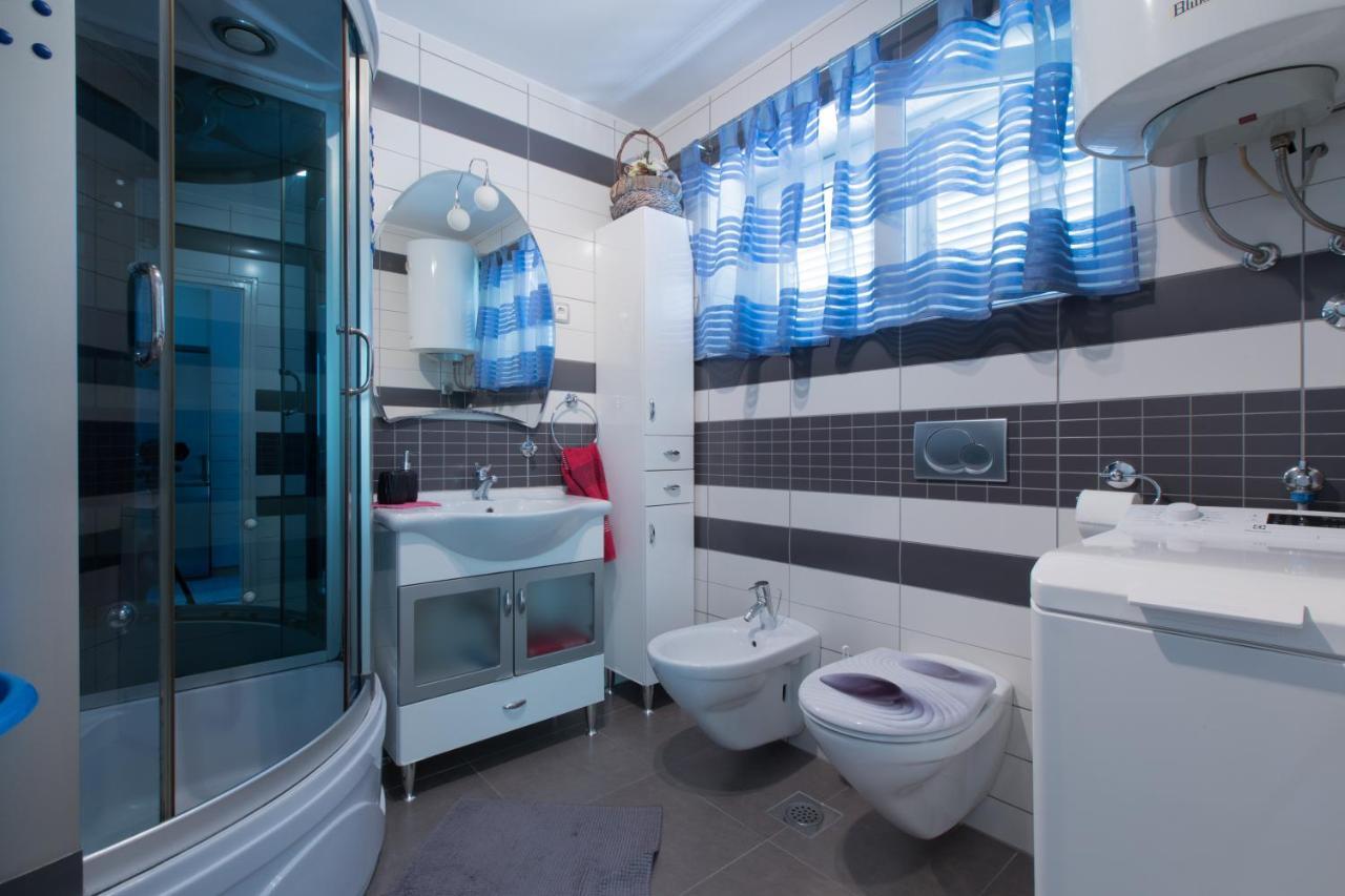 Apartman Mladenka Dramalj Esterno foto