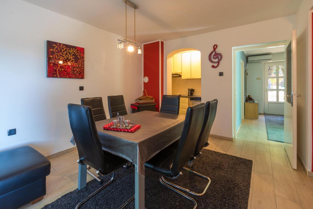 Apartman Mladenka Dramalj Esterno foto