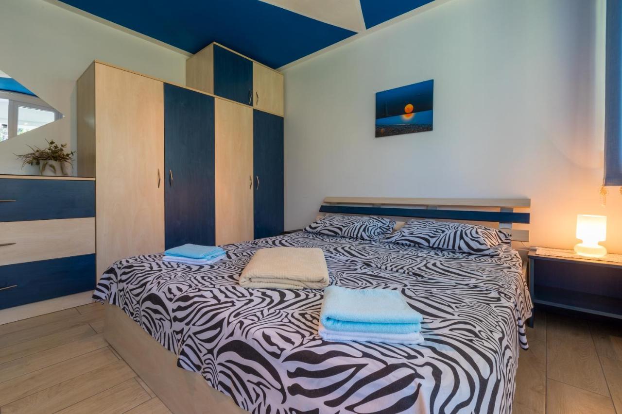Apartman Mladenka Dramalj Esterno foto