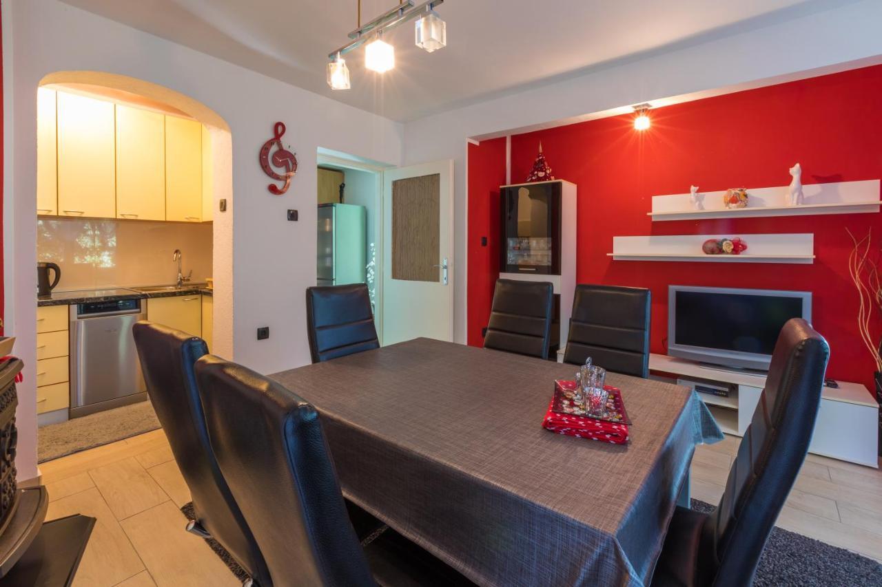 Apartman Mladenka Dramalj Esterno foto