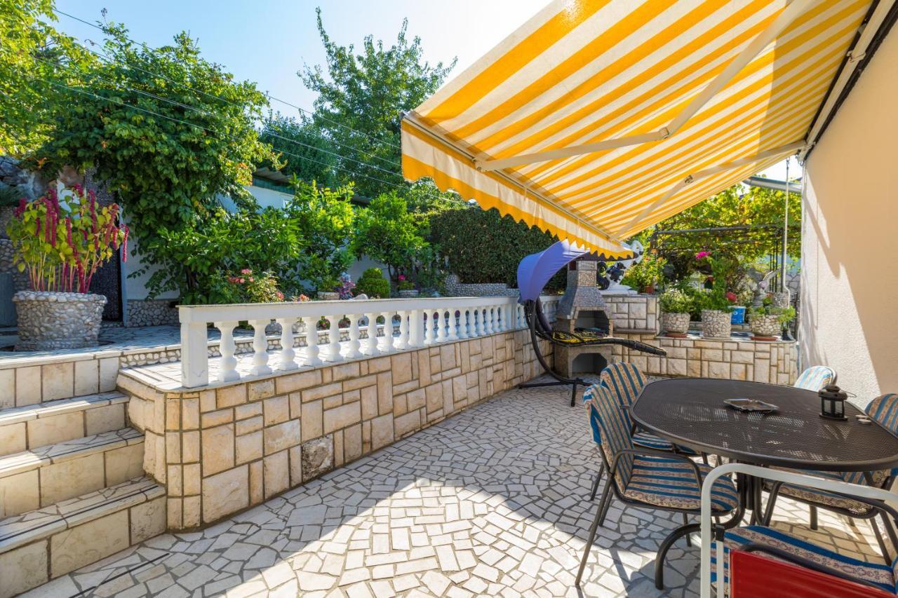Apartman Mladenka Dramalj Esterno foto